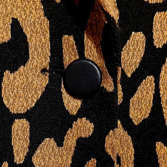 Joseph Ribkoff Camel & Black Leopard Print Stretch Side Panel Jacket NWT Size 4 - Picture 10 of 16